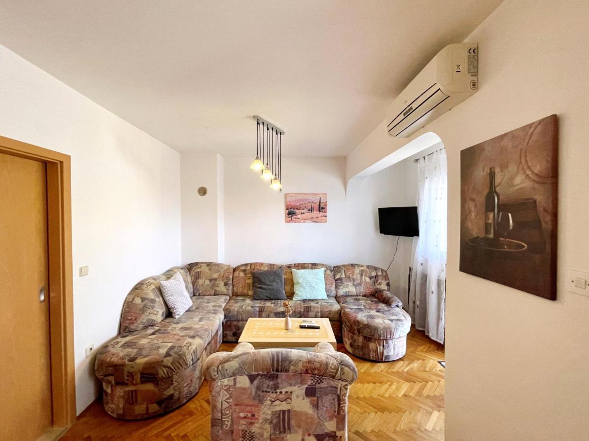 Apartments Bohovic Šilo Extérieur photo